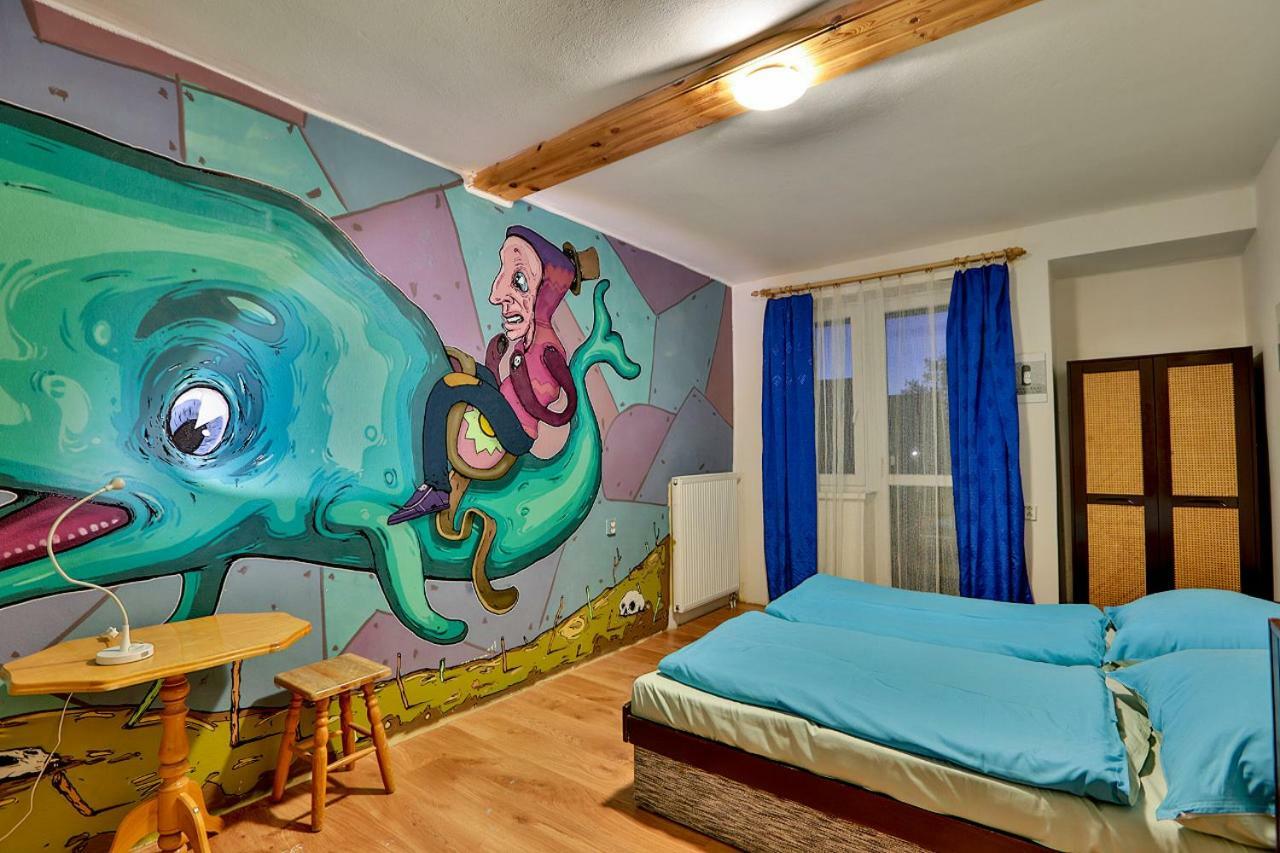 Penzion Centrum Pod Lesom Високе-Татри Экстерьер фото